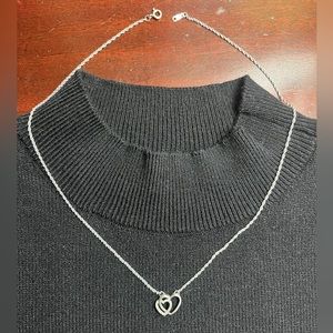 Helzberg diamond & silver heart necklace